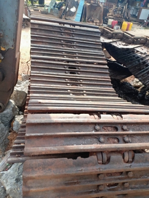 ขายโซ่พร้อมแผ่น มี 1คู่ น็อต 18,ม,ม