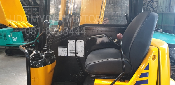 ขาย รถขุด KOMATSU รุ่น PC38UU-2- มือสองญี่ปุ่น  แทรกเหล็ก  สลัก บูทเอวแน่น 100\% สวยพร้อมใช้งาน มือถือ 0818753444