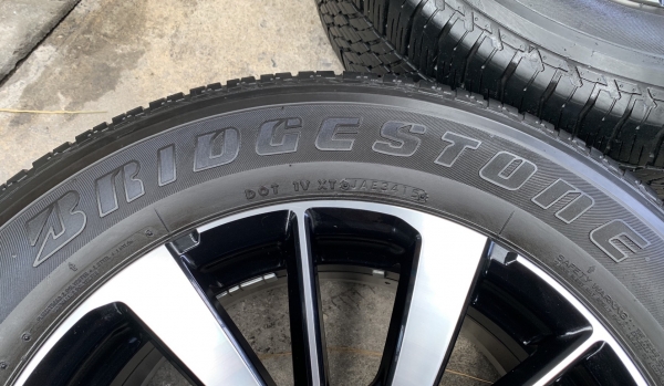 ล้อแม็ก Mitsu All New Pajero Sport ตัวท๊อป ขอบ 18 พร้อมยาง 265-60-18 Bridgestone ปลายปี 15 สภาพดี ดอกยางหนาปึก