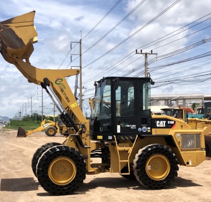 ขายรถตักล้อยาง CAT 910H นำเข้าเองจากญี่ปุ่น สภาพสวยพร้อมใช้ มีVDOการทำงานครับ ขายรถตักล้อยาง CAT 910H นำเข้าเองจากญี่ปุ่น สภาพสวยพร้อมใช้ มีVDOการทำงานครับ