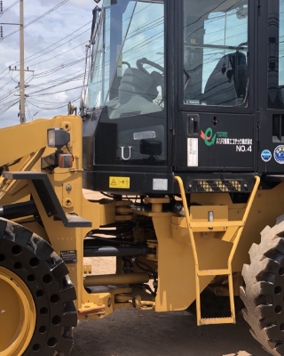 ขายรถตักล้อยาง CAT 910H นำเข้าเองจากญี่ปุ่น สภาพสวยพร้อมใช้ มีVDOการทำงานครับ ขายรถตักล้อยาง CAT 910H นำเข้าเองจากญี่ปุ่น สภาพสวยพร้อมใช้ มีVDOการทำงานครับ