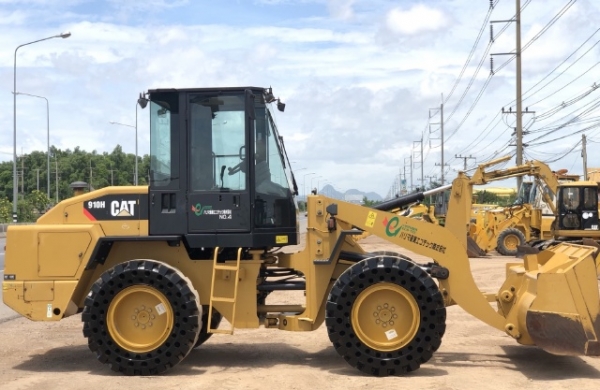 ขายรถตักล้อยาง CAT 910H นำเข้าเองจากญี่ปุ่น สภาพสวยพร้อมใช้ มีVDOการทำงานครับ ขายรถตักล้อยาง CAT 910H นำเข้าเองจากญี่ปุ่น สภาพสวยพร้อมใช้ มีVDOการทำงานครับ