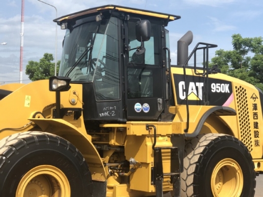 ขายรถตักล้อยาง CAT 950K ปี 2014 นำเข้าเองจากญี่ปุ่น สภาพพร้อมใช้ มีVDOการทำงานครับ