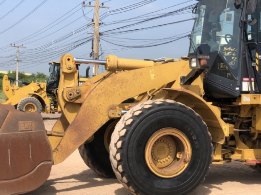 ขายรถตักล้อยาง CAT 962H นำเข้าเองจากญี่ปุ่น สภาพสวยพร้อมใช้ มีVDOการทำงานครับ