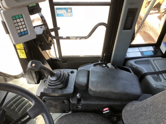 ขายรถตักล้อยาง CAT 962H นำเข้าเองจากญี่ปุ่น สภาพสวยพร้อมใช้ มีVDOการทำงานครับ