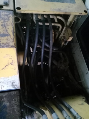 ขายKOMATSU PC60-6 มีหัวคีปพร้อมบุ้งกี๋รถพร้อมใช้ราคา 500,000 ขายKOMATSU PC60-6 มีหัวคีปพร้อมบุ้งกี๋รถพร้อมใช้ราคา 500,000