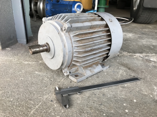 ขายมอเตอร์ไฟฟ้า Mitsubishi 2HP. 380V 6Pole 940rpm. **ของใหม่ไม่เคยใช้งาน**