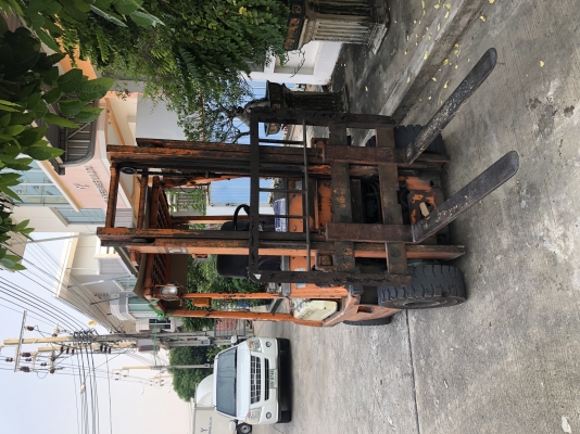 ขาย โฟรคลิฟท์ โตโยต้า รุ่น 4 เครื่อง เบนซิน ขาย โฟรคลิฟท์ โตโยต้า รุ่น 4 เครื่อง เบนซิน