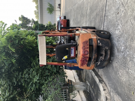 ขาย โฟรคลิฟท์ โตโยต้า รุ่น 4 เครื่อง เบนซิน ขาย โฟรคลิฟท์ โตโยต้า รุ่น 4 เครื่อง เบนซิน