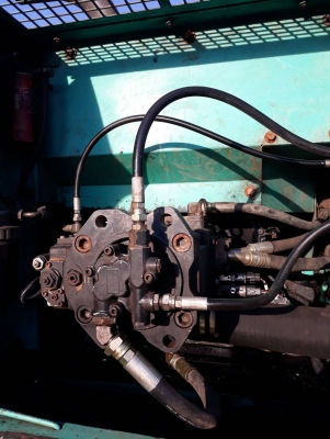 ขายKOBELCO SK200-6YN10 เอกสารเล่มทะเบียนราคา 850,000