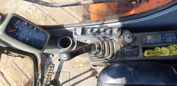 ขายHITACHI ZX200-1 เอกสารอินวอยเดิมทั้งคันราคา 780,000