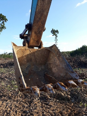 ขายKOBELCO SK200-6YN10 เอกสารเล่มทะเบียนราคา 850,000