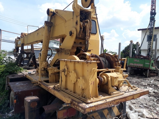 ขาย6ล้อนิสสันเครน11ตันทะเบียนครบราคา 250,000