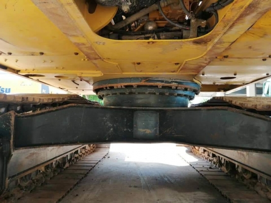 KOMATSU PC30MR-3 ชั่วโมง2,8xx / มีทะเบียน / PM4,000 / มีบุ้งกี๋2ใบ สนใจติดต่อผึ้ง 095-0563605