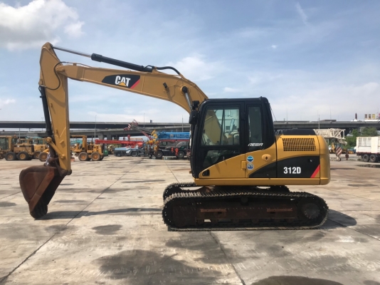 CAT 312D นำเข้าจากญี่ปุ่นใหม่ๆเลยค่ะ ราคาไม่แพง รีบจองนะคะ รถสวยพร้อมทดลองขับ สนใจติดต่อผึ้ง 095-0563605