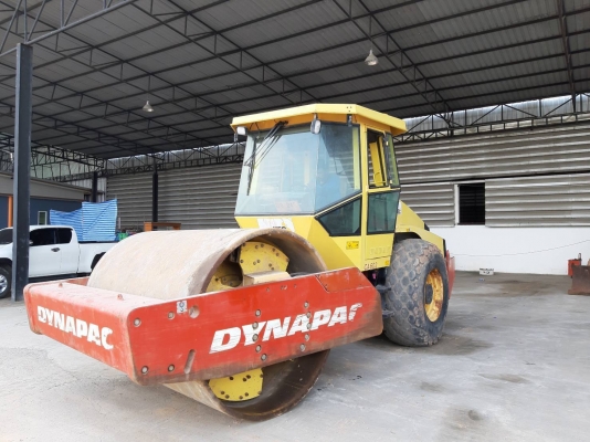 ขาย 1,850,000 รถบดสั่นสะเทือน 20 ตัน DYNAPAC CA 602D สภาพเก่านอก ล้อเหล็กเรียบหนา 2 เพลา หัวเก๋ง ยางดี เครื่องดี ปั้มสั่นแรง เล่มทะเบียน รถสวยพร้อมใช้เอกสารเล่มพร้อมโอน รถอยู่ กทม. 064-191-1112