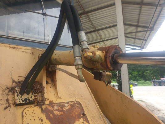 ขายรถตักล้อยาง komatsu510 เอวอ่อน กรองคู่ พร้อมใช้งาน ราคาต่อรองได้อีกครับ