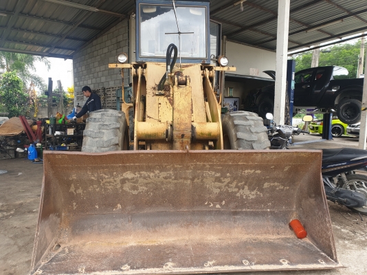 ขายรถตักล้อยาง komatsu510 เอวอ่อน กรองคู่ พร้อมใช้งาน ราคาต่อรองได้อีกครับ