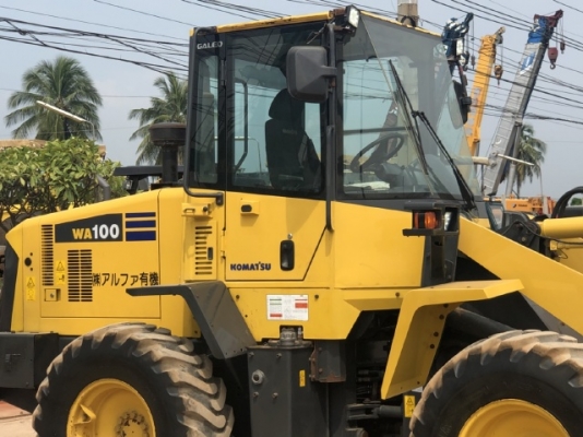ขายรถตักล้อยาง KOMATSU WA100-5 นำเข้าเองจากญี่ปุ่น สภาพสวยพร้อมใช้งาน มีVDOการทำงานครับ