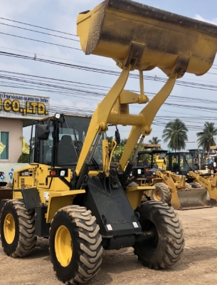 ขายรถตักล้อยาง KOMATSU WA100-5 นำเข้าเองจากญี่ปุ่น สภาพสวยพร้อมใช้งาน มีVDOการทำงานครับ