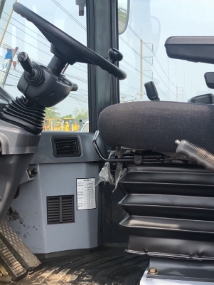 ขายรถตักล้อยาง KOMATSU WA100-5 นำเข้าเองจากญี่ปุ่น สภาพสวยพร้อมใช้งาน มีVDOการทำงานครับ