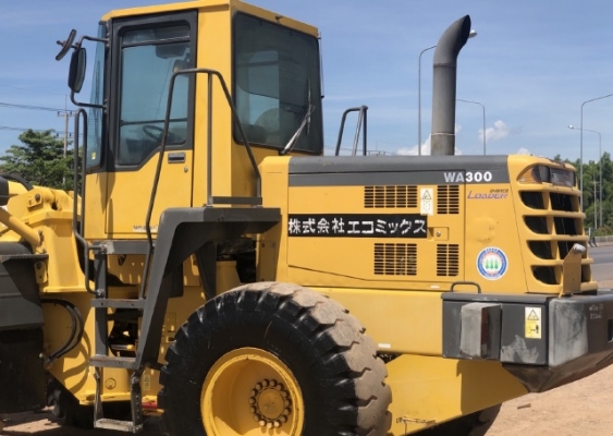 ขายรถตักล้อยาง KOMATSU WA300-3E นำเข้าเองจากญี่ปุ่น สภาพสวยพร้อมใช้ มีVDOการทำงานครับ