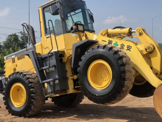 ขายรถตักล้อยาง KOMATSU WA300-3E นำเข้าเองจากญี่ปุ่น สภาพสวยพร้อมใช้งาน มีVDOการทำงานครับ ขายรถตักล้อยาง KOMATSU WA300-3E นำเข้าเองจากญี่ปุ่น สภาพสวยพร้อมใช้งาน มีVDOการทำงานครับ