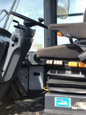 ขายรถตักล้อยาง KOMATSU WA480-6 นำเข้าเองจากญี่ปุ่น สภาพสวยพร้อมใช้ มีVDOการทำงานครับ ขายรถตักล้อยาง KOMATSU WA480-6 นำเข้าเองจากญี่ปุ่น สภาพสวยพร้อมใช้ มีVDOการทำงานครับ