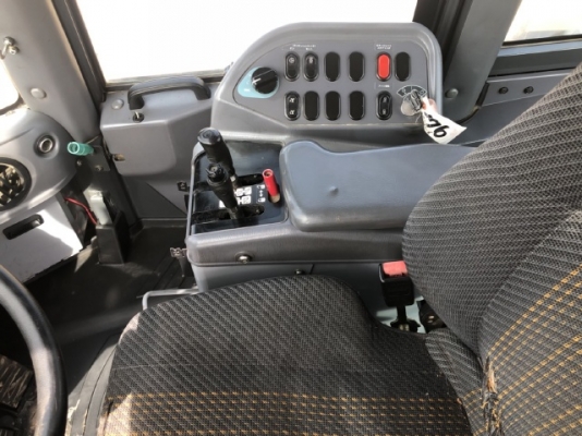 ขายรถตักล้อยาง KOMATSU WA480-6 นำเข้าเองจากญี่ปุ่น สภาพสวยพร้อมใช้ มีVDOการทำงานครับ ขายรถตักล้อยาง KOMATSU WA480-6 นำเข้าเองจากญี่ปุ่น สภาพสวยพร้อมใช้ มีVDOการทำงานครับ