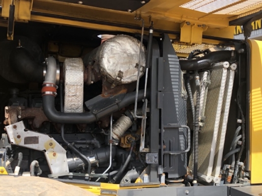 ขายรถตักล้อยาง KOMATSU WA480-6 นำเข้าเองจากญี่ปุ่น สภาพสวยพร้อมใช้ มีVDOการทำงานครับ ขายรถตักล้อยาง KOMATSU WA480-6 นำเข้าเองจากญี่ปุ่น สภาพสวยพร้อมใช้ มีVDOการทำงานครับ