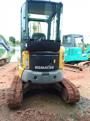 ขายKOMATSU PC35MR-2. เก่านอกแท้  สภาพสวย  เดิมๆๆ  เครื่องปั๊มแห้ง  ใช้งานมาน้อย โทร 089-3818694 จ๊อย