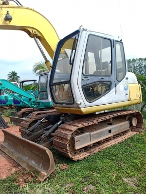 ขาย SUMITOMO SH 60-2 เก่านอกแท้  สภาพสวย เดิมๆๆ  เครื่องปั๊มแห้ง  ใช้  โทร 089-3818694 จ๊อย