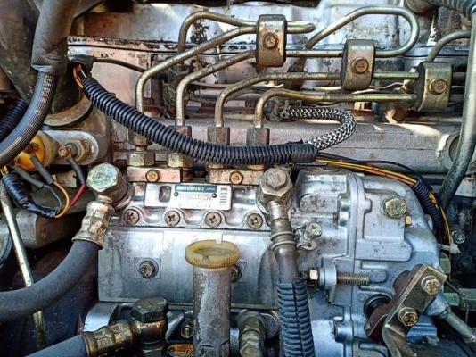 ขาย SUMITOMO SH 60-2 เก่านอกแท้  สภาพสวย เดิมๆๆ  เครื่องปั๊มแห้ง  ใช้  โทร 089-3818694 จ๊อย