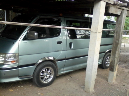 ขายรถตู้หัวจรวดปี45รถสวยจัดมากพร้อมใช้ถูกๆ