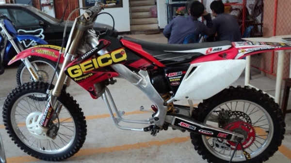 ขายโครงยืน crf 250 ปี 2005