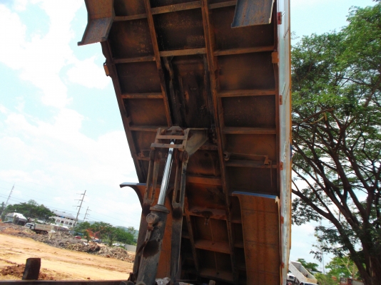 ขายด่วนรถ12ล้อ2เพลาดรั้มซีลี้700เครือง440แรงม้าE13Cปี55