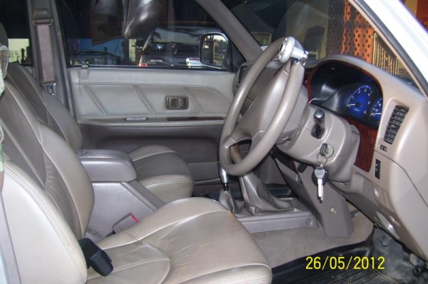 ขายถูก!!!! โตโยต้า D4D คาน 106 (คานแข็ง)