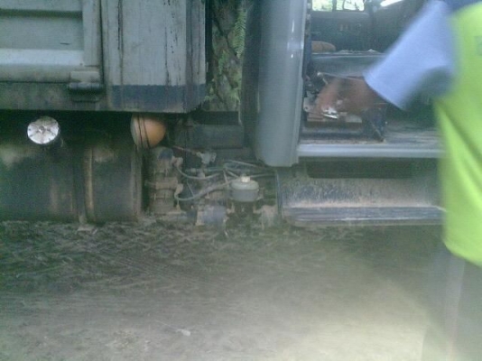 รถอิซูซุ 6 ล้อ หัวยาว เปลื่ยนเครื่อง 175 แรงม้า สนใจติดต่อ 081 - 6079515 รถอิซูซุ 6 ล้อ หัวยาว เปลื่ยนเครื่อง 175 แรงม้า สนใจติดต่อ 081 - 6079515