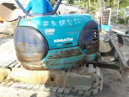 ขายรถแบคโฮ Komatsu pc40R รุ่น 8 เพิ่งมาจากญี่ปุ่น