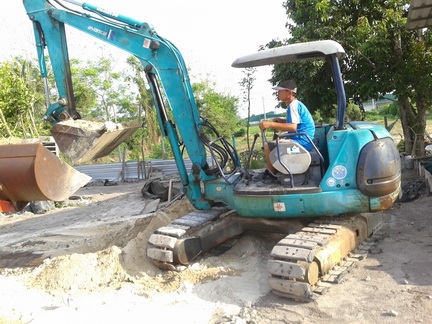 ขายรถแบคโฮ Komatsu pc40R รุ่น 8 เพิ่งมาจากญี่ปุ่น