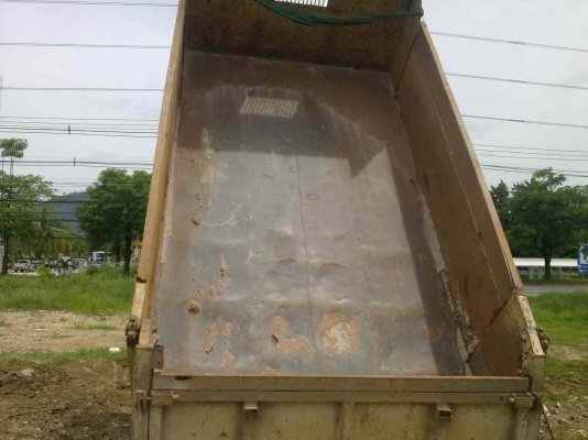 รถฮีโน่ 6 ล้อดั้ม HO7C 187 แรงม้า  สนใจติดต่อ 081 - 6079515