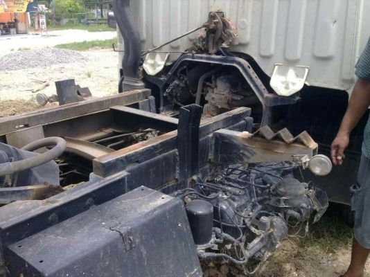 รถฮีโน่ 6 ล้อดั้ม HO7C 187 แรงม้า  สนใจติดต่อ 081 - 6079515