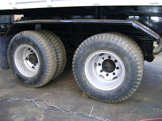 ขายลูกพ่วง 3 คาน สามมิตร