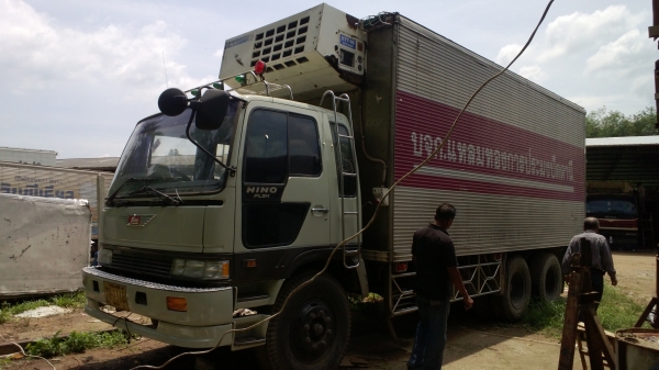 (เหลือ1คัน)HINO FL3H 195แรง สิบล้อเพลาเดียวตู้เย็น (เหลือ1คัน)HINO FL3H 195แรง สิบล้อเพลาเดียวตู้เย็น