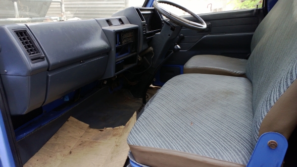 6ล้อNHRไม่ดั้มกะบะเหล็ก3.10ม.คันนี้บิ้วมาใหม่ เครื่อง110แรง สวยๆ