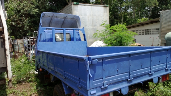 6ล้อNHRไม่ดั้มกะบะเหล็ก3.10ม.คันนี้บิ้วมาใหม่ เครื่อง110แรง สวยๆ