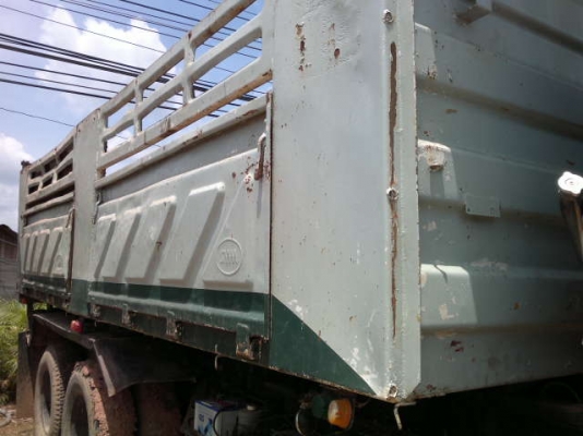 รถฮีโน่ 10 ล้อดั้ม FM227  220 แรงม้า  สนใจติดต่อ 081 - 6079515