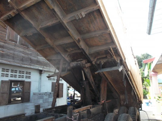 ขายด่วนรถสิบล้อหลง2เพลาดรั้มTDS/1316เครือง195แรงม้า ขายด่วนรถสิบล้อหลง2เพลาดรั้มTDS/1316เครือง195แรงม้า