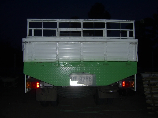 ขายด่วน  รถบรรทุก 6 ล้อ  HINO FC เครื่อง EH700 กระบะยาว 5.50 เมตร
