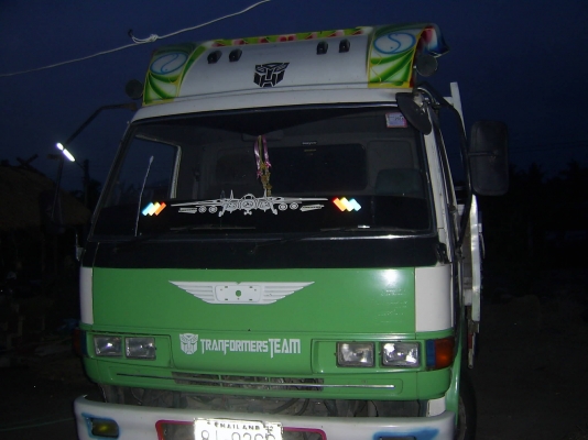 ขายด่วน  รถบรรทุก 6 ล้อ  HINO FC เครื่อง EH700 กระบะยาว 5.50 เมตร